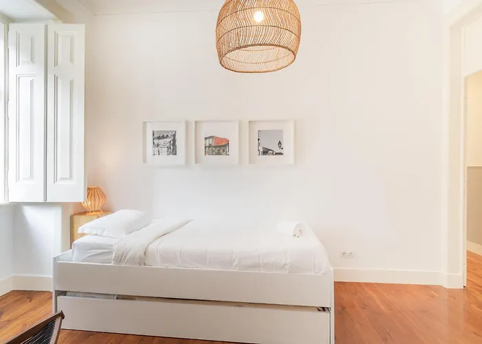 Alegria By Hill * Lisboa